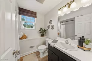 37051 Fairfield Ln, North Ridgeville, OH 44039 - Photo 39