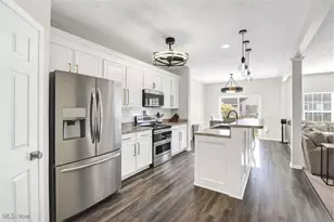 4513 Vineyard Dr, Lorain, OH 44053 - Photo 13