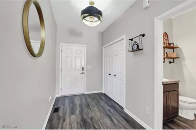 4513 Vineyard Drive, Lorain, OH 44053 - Photo 5