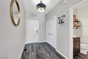 4513 Vineyard Dr, Lorain, OH 44053 - Photo 5