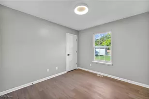 2364 E 59th St, Loveland, OH 44104 - Photo 29