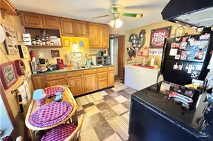 1693 Elfleda St, Lorain, OH 44055 - Photo 5