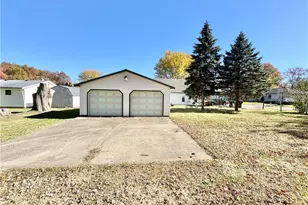 1693 Elfleda St, Lorain, OH 44055 - Photo 39