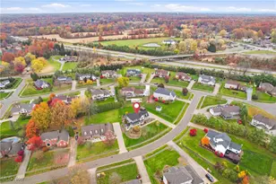 52 Lakhani Ln, Canfield, OH 44406 - Photo 11