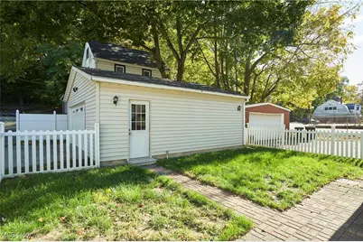 355 Cuyahoga Street, Akron, OH 44310 - Photo 5