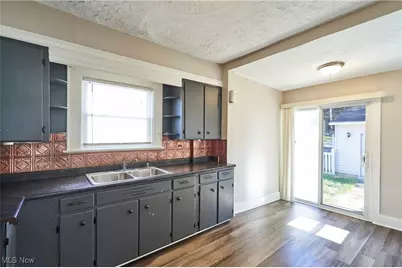 355 Cuyahoga Street, Akron, OH 44310 - Photo 7