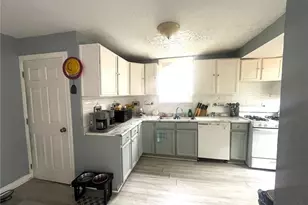 317 Illinois Ave, Lorain, OH 44052 - Photo 5