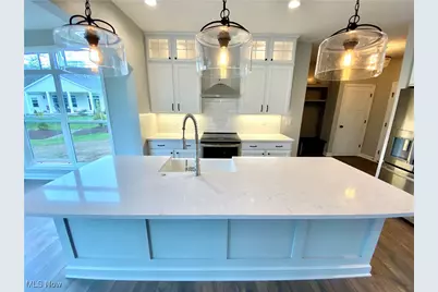 2335 Ledgestone Drive NW, Uniontown, OH 44685 - Photo 7