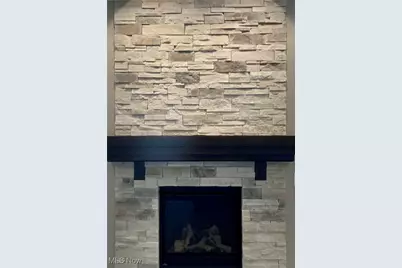 2319 Ledgestone Drive NW, Uniontown, OH 44685 - Photo 7