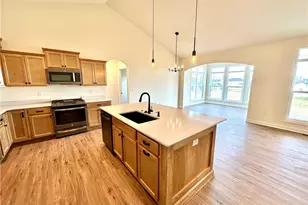 2319 Ledgestone Dr NW, Uniontown, OH 44685 - Photo 3