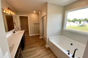 2244 Ledgestone Dr NW, Uniontown, OH 44685 - Photo 19