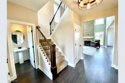 2693 Ledgestone Drive NW, Uniontown, OH 44685 - Photo 3