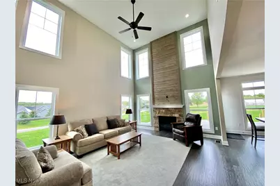 2255 Ledgestone Drive NW, Uniontown, OH 44685 - Photo 3