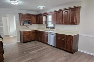 2002 Bancroft Ave, Youngstown, OH 44514 - Photo 5