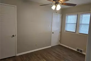 2002 Bancroft Ave, Youngstown, OH 44514 - Photo 9