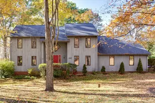 200 Greentree Circle, Aurora, OH 44202 - Photo 3