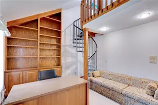 200 Greentree Circle, Aurora, OH 44202 - Photo 47