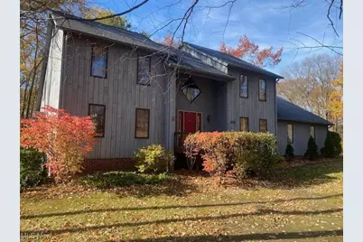 200 Greentree Circle, Aurora, OH 44202 - Photo 1