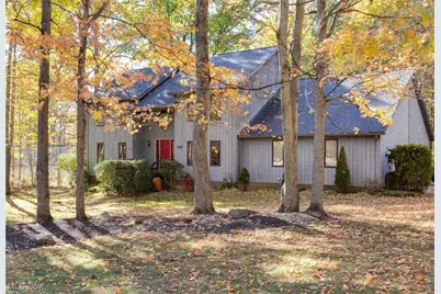 200 Greentree Circle, Aurora, OH 44202 - Photo 5