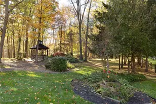 200 Greentree Circle, Aurora, OH 44202 - Photo 17