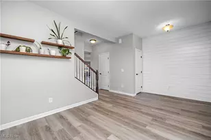 9088 Stonegate Cir, North Ridgeville, OH 44039 - Photo 5