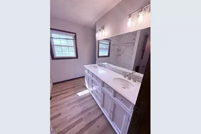 6686 Hythe Street NW, Canton, OH 44708 - Photo 7