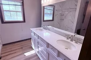 6686 Hythe St NW, Canton, OH 44708 - Photo 7