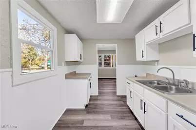 4428 E 142nd Street, Loveland, OH 44128 - Photo 7