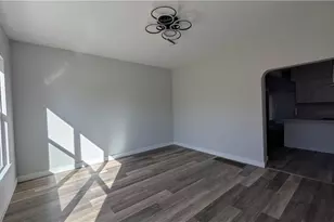 6089 Dunham Rd, Maple Heights, OH 44137 - Photo 5