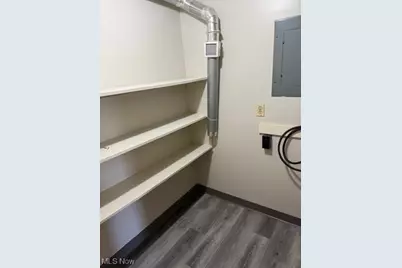 2705 38th Street NW #Apt E, Canton, OH 44709 - Photo 13