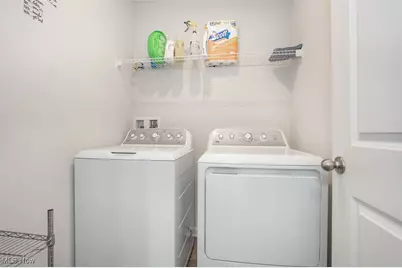 34399 Sylvia Drive, Eastlake, OH 44095 - Photo 25