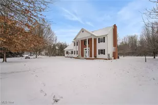 2390 Auberry Dr, Akron, OH 44312 - Photo 3