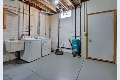 2390 Auberry Drive, Akron, OH 44312 - Photo 33