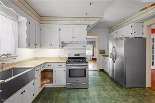 3771 Edison St NW, Uniontown, OH 44685 - Photo 17