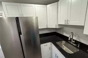 325 E 257th St, Euclid, OH 44132 - Photo 15