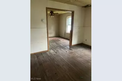 318 11th Street, Elyria, OH 44035 - Photo 3