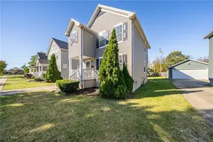 2394 E 39th St, Loveland, OH 44115 - Photo 3