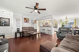 650 E Dartmoor Ave, Green Hills, OH 44131 - Photo 7