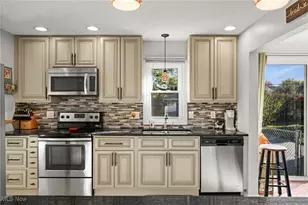 650 E Dartmoor Ave, Green Hills, OH 44131 - Photo 3