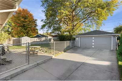 650 E Dartmoor Avenue, Green Hills, OH 44131 - Photo 21