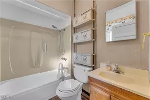 122 Bellfield Ave, Elyria, OH 44035 - Photo 19