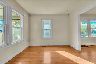 122 Bellfield Ave, Elyria, OH 44035 - Photo 9