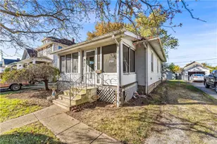 122 Bellfield Ave, Elyria, OH 44035 - Photo 3