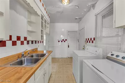 122 Bellfield Avenue, Elyria, OH 44035 - Photo 23