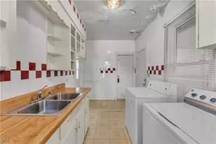 122 Bellfield Ave, Elyria, OH 44035 - Photo 23