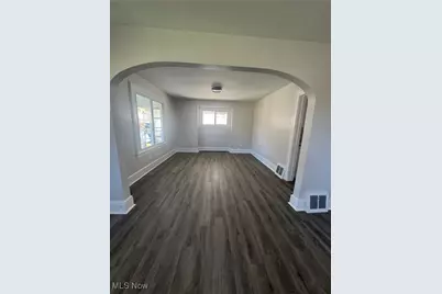 537 W Ravenwood Avenue, Youngstown, OH 44511 - Photo 5