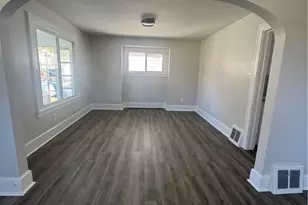 537 W Ravenwood Ave, Youngstown, OH 44511 - Photo 5