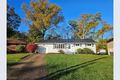 1810 Nocturne Avenue NE, Warren, OH 44483 - Photo 1