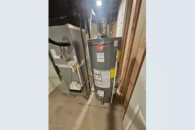 1810 Nocturne Avenue NE, Warren, OH 44483 - Photo 43