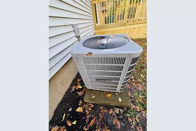 1810 Nocturne Avenue NE, Warren, OH 44483 - Photo 45